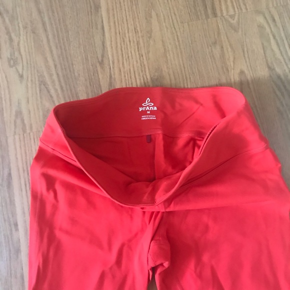 Prana Pillar Capris Medium - Picture 2 of 3